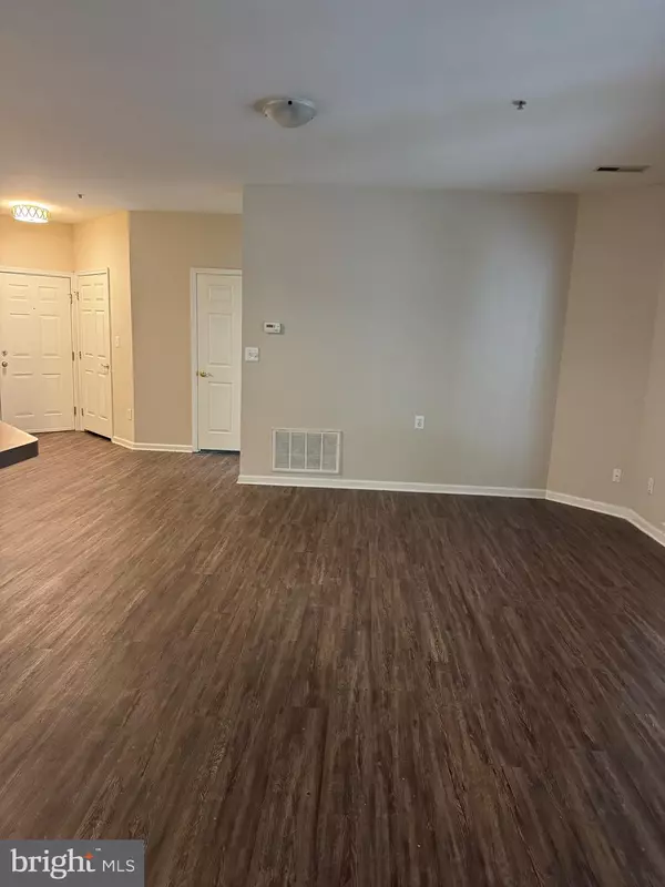 Salisbury, MD 21804,2003 WHISPERING PONDS CT #1C