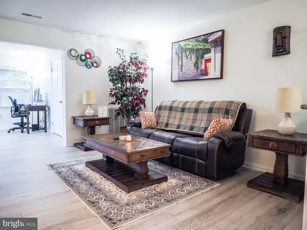 Laurel, MD 20708,9274 CHERRY LN #82