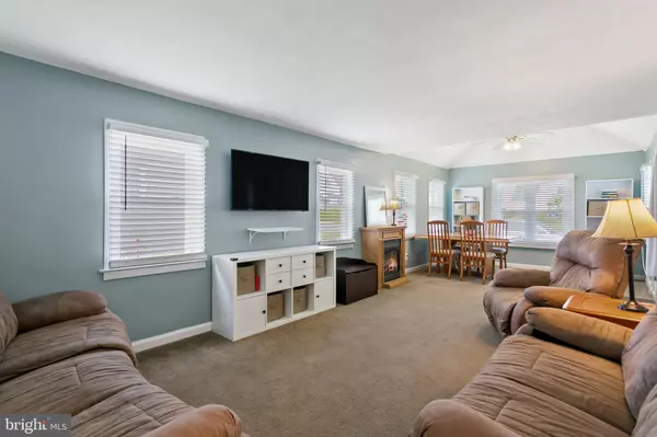 Aston, PA 19014,26 GREEN LN