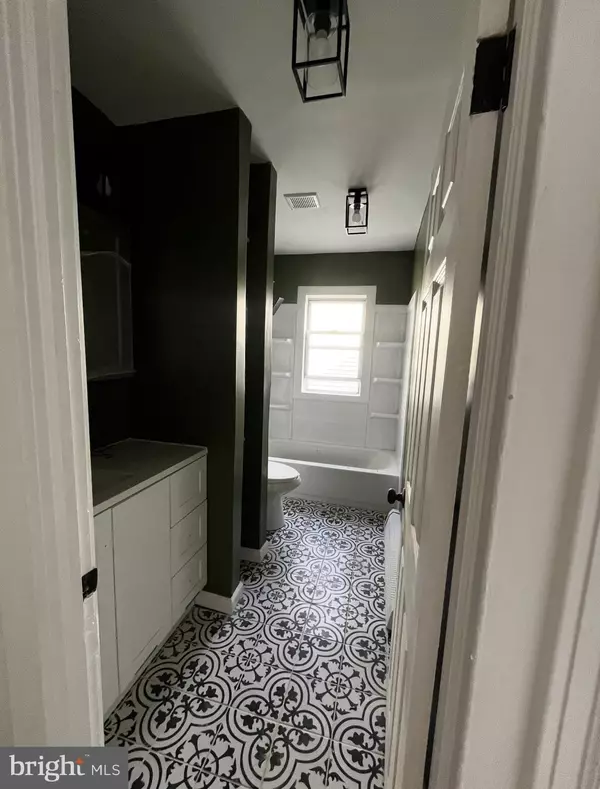 Trenton, NJ 08629,52 BISMARCK AVE