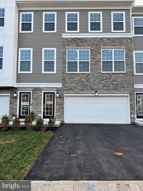 117 FRED CLARK DR, Pennington, NJ 08534