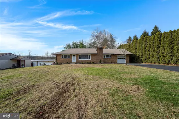 Schuylkill Haven, PA 17972,15 EARL AVE