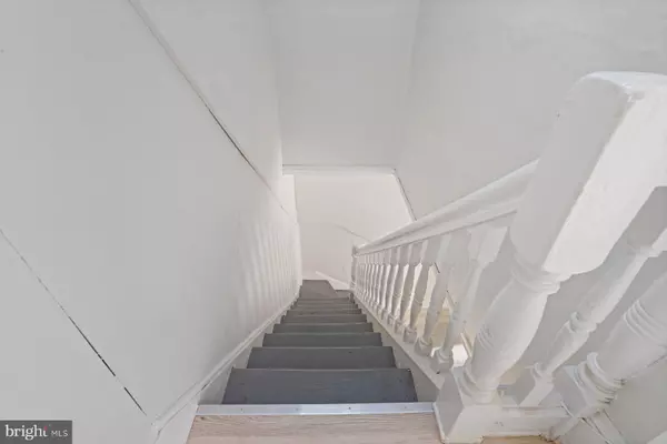 Baltimore, MD 21217,1934 W LAFAYETTE AVE