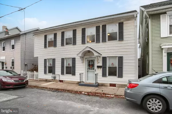 Mechanicsburg, PA 17055,121 E LOCUST ST