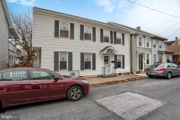 Mechanicsburg, PA 17055,121 E LOCUST ST