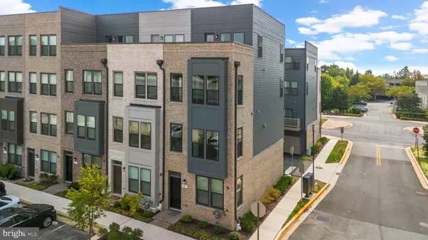 Rockville, MD 20850,863 KING FARM BLVD