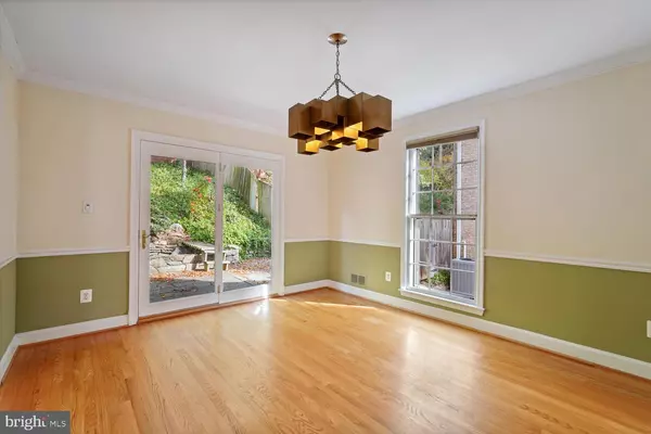 Washington, DC 20016,5321 MACARTHUR BLVD NW