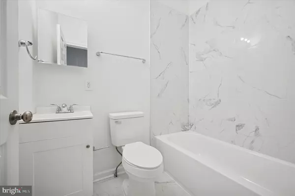 Philadelphia, PA 19133,1225 W SILVER ST #1