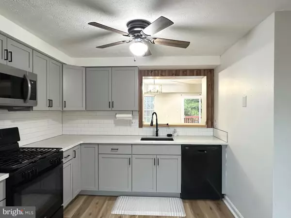 Glassboro, NJ 08028,31 STONESHIRE DR