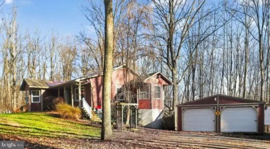 Roaring Spring, PA 16673,1030 DOGWOOD LN