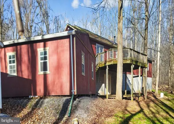 Roaring Spring, PA 16673,1030 DOGWOOD LN