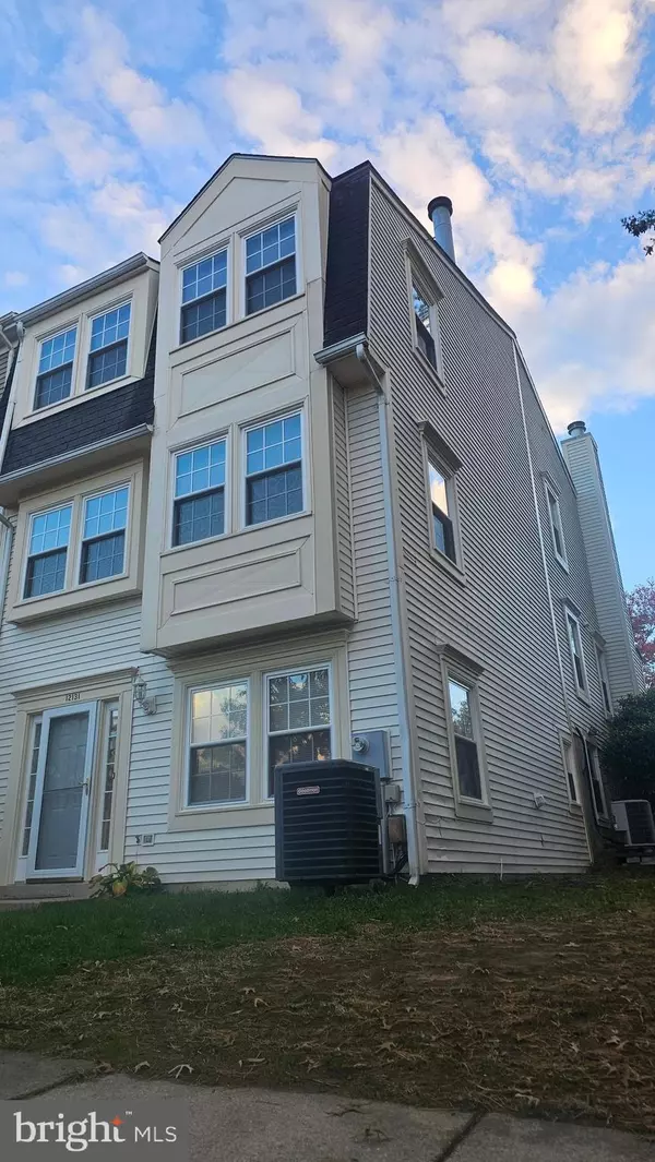 Woodbridge, VA 22192,12131 SALEMTOWN DR