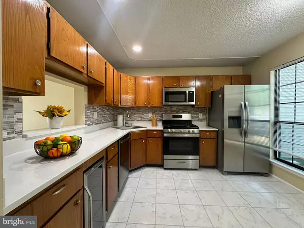 Lawrence Township, NJ 08648,6 WOSNIAK CT