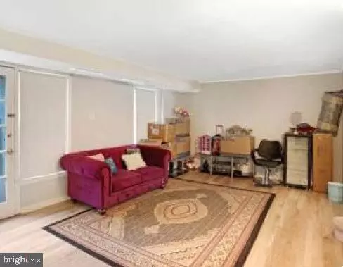 Alexandria, VA 22309,7916 CENTRAL PARK CIR