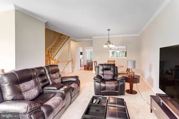 Woodbridge, VA 22193,14220 MADRIGAL DR