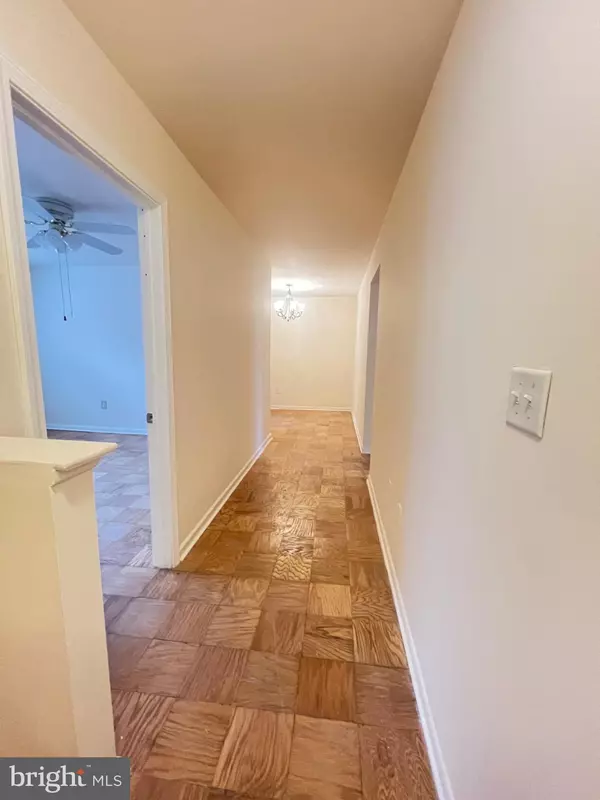 Rockville, MD 20852,125 TALBOTT #125