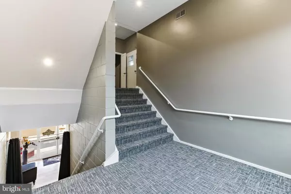 Westville, NJ 08093,201 BROADWAY #RES D