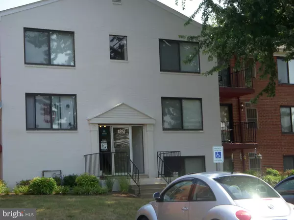 125-I CLUBHOUSE DR SW #8, Leesburg, VA 20175