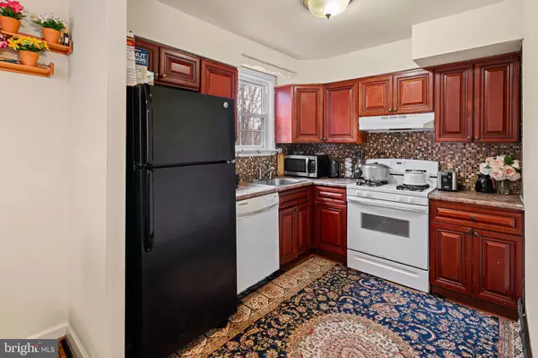 Philadelphia, PA 19116,107 ALNUS PL