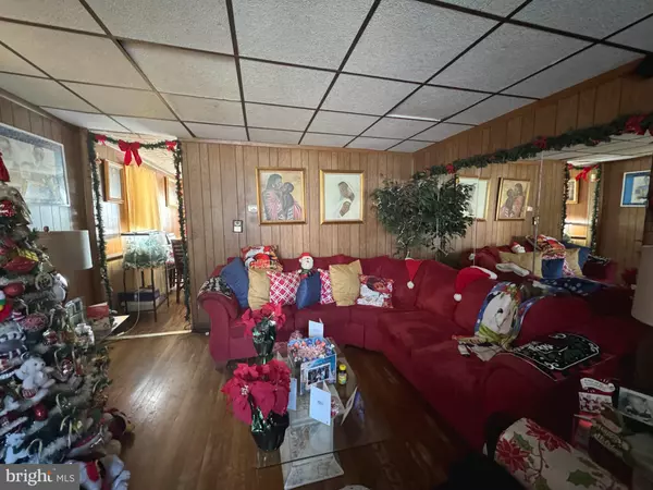 Baltimore, MD 21206,4821 GREENCREST RD