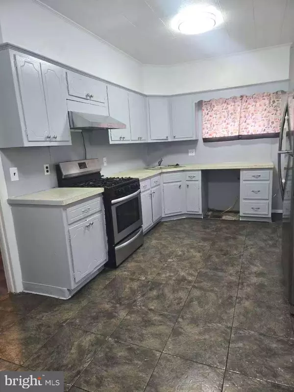 Philadelphia, PA 19152,2223 RHAWN ST