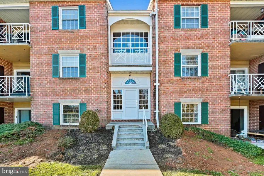 6 BALLINDINE CT #101, Lutherville Timonium, MD 21093