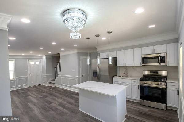 2800 OSWEGO AVE, Baltimore, MD 21215