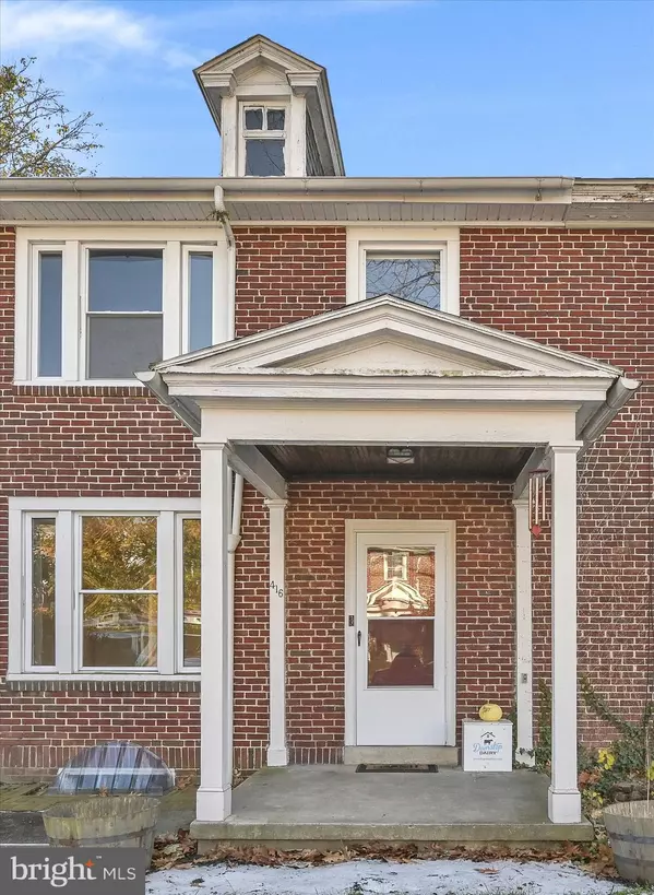 West Reading, PA 19611,416 OAK TER