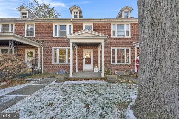 416 OAK TER, West Reading, PA 19611