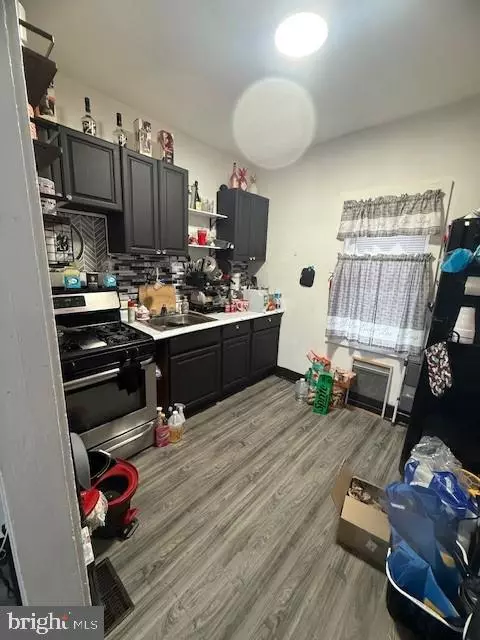 Camden, NJ 08105,1226 N 19TH ST