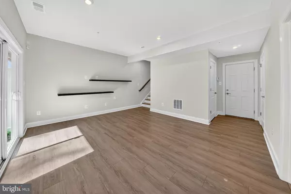 Hyattsville, MD 20782,3507 STELLA BLUE DR