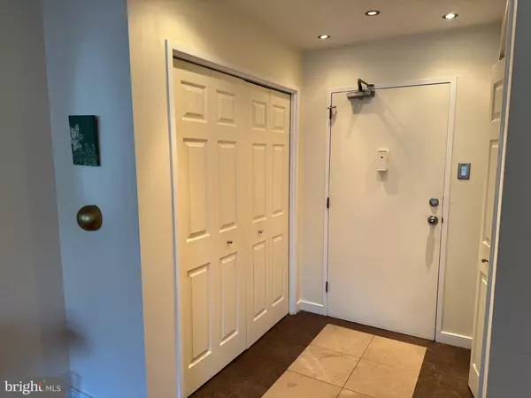 Silver Spring, MD 20910,1900 LYTTONSVILLE RD #417