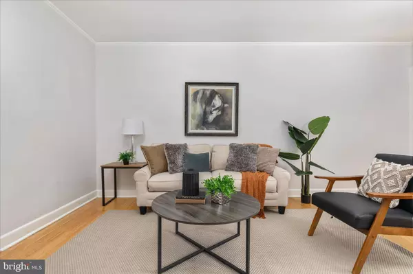 Arlington, VA 22204,1021 S BARTON ST #120