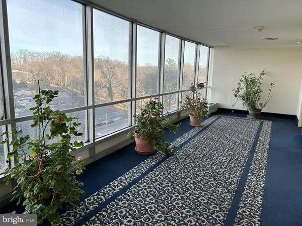 Philadelphia, PA 19131,3900-00 FORD RD #6B