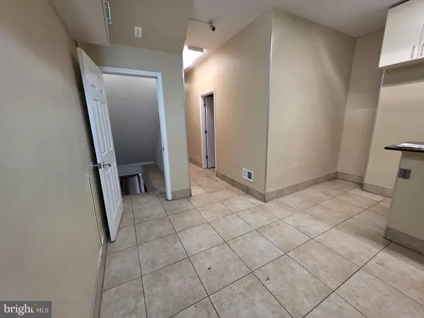 Washington, DC 20003,1240 PENNSYLVANIA AVE SE