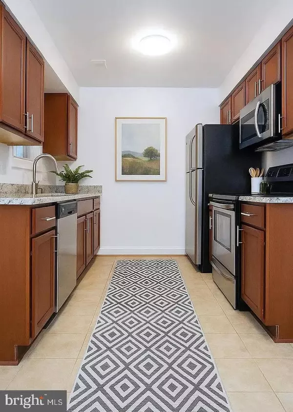 Fairfax, VA 22033,3335 OAKSHADE CT