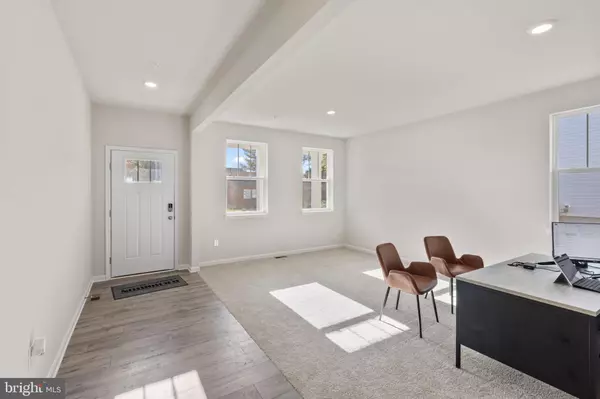 Edgewater, MD 21037,3704 DEVONANN LN