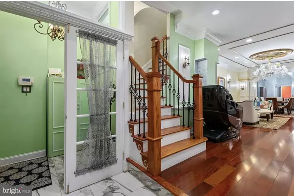 Philadelphia, PA 19106,26 S STRAWBERRY ST