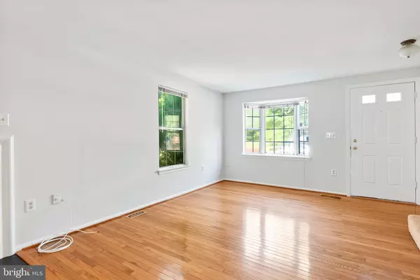 Sterling, VA 20165,31 PALMER CT