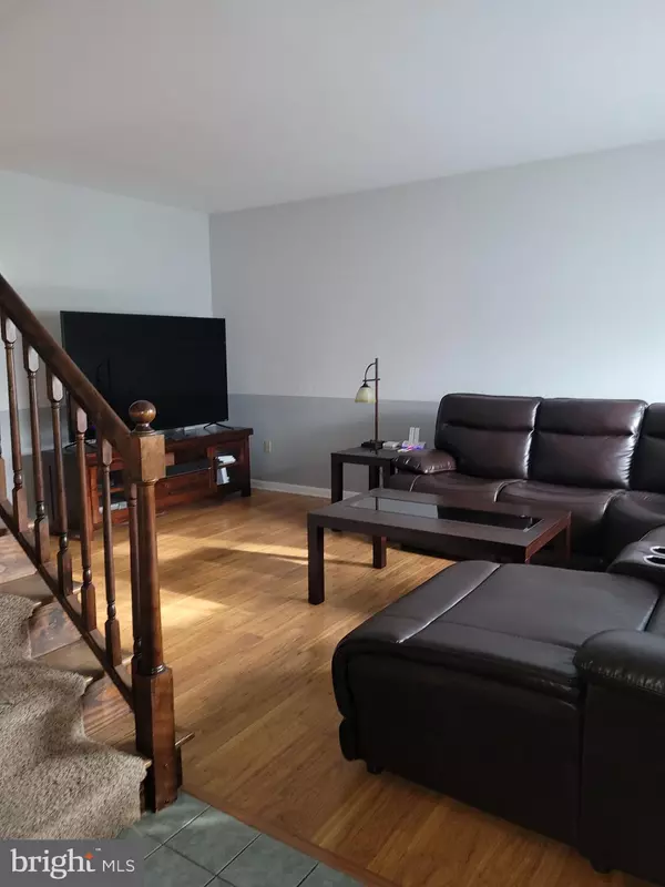 Harrisburg, PA 17111,1045 POND RIDGE DR