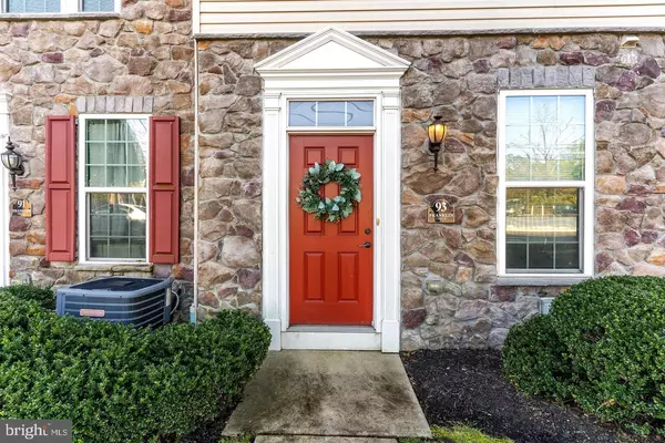 93 FRANKLIN CIR, Somerdale, NJ 08083