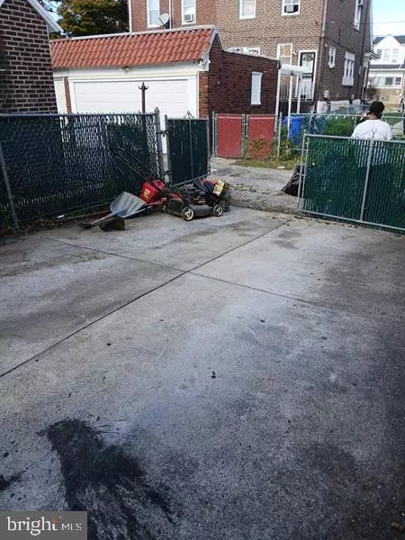 Philadelphia, PA 19152,2305 RHAWN ST