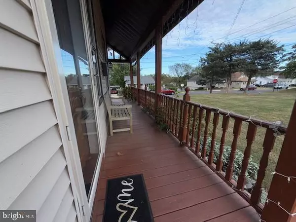 Pennsauken, NJ 08110,555 VELDE AVE