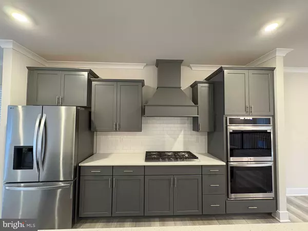 Pikesville, MD 21208,330 BIRDIE CT