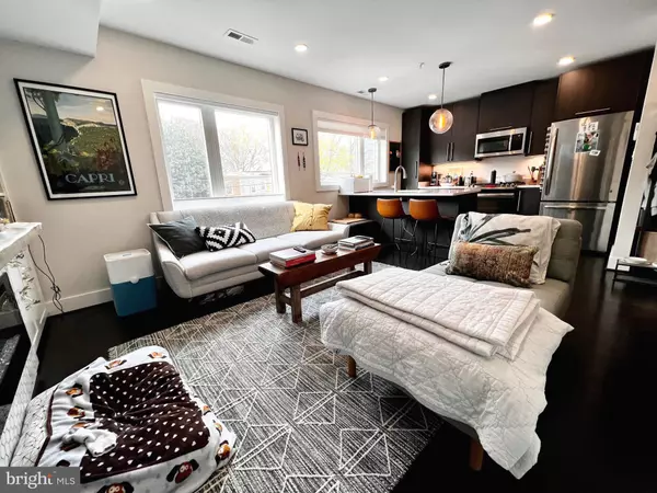 Washington, DC 20003,1331 K ST SE #203