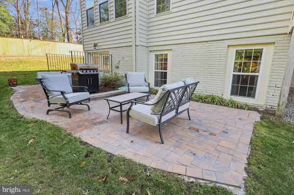 Severna Park, MD 21146,411 HELMSMAN WAY