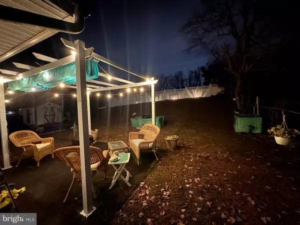 Blackwood, NJ 08012,76 WILLOW CEDAR WAY