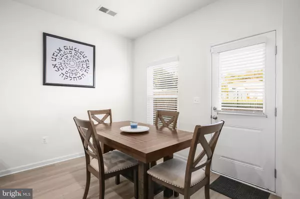 Bowling Green, VA 22427,17033 ROLLINS RD