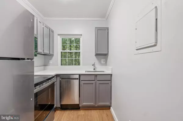 Arlington, VA 22201,1909 N RHODES ST #30