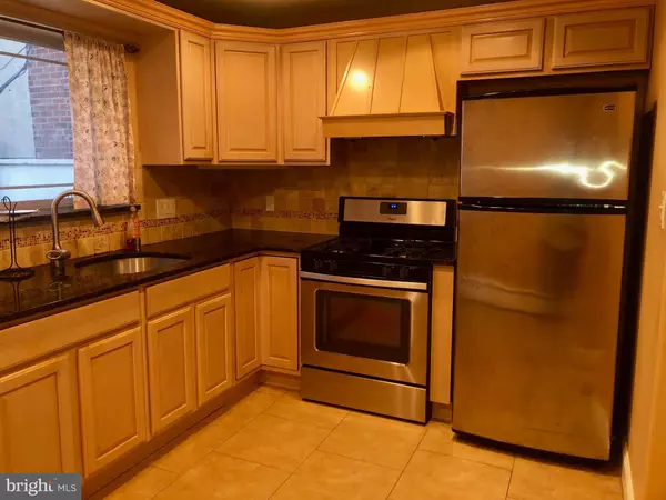 Philadelphia, PA 19145,2041 S BANCROFT ST